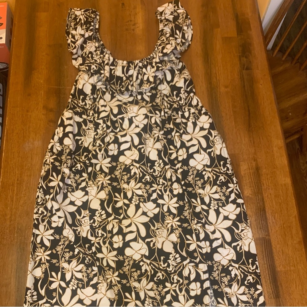 Ava & Viv Dress 1X Black and Cream Floral Pockets Smocked top Side slit